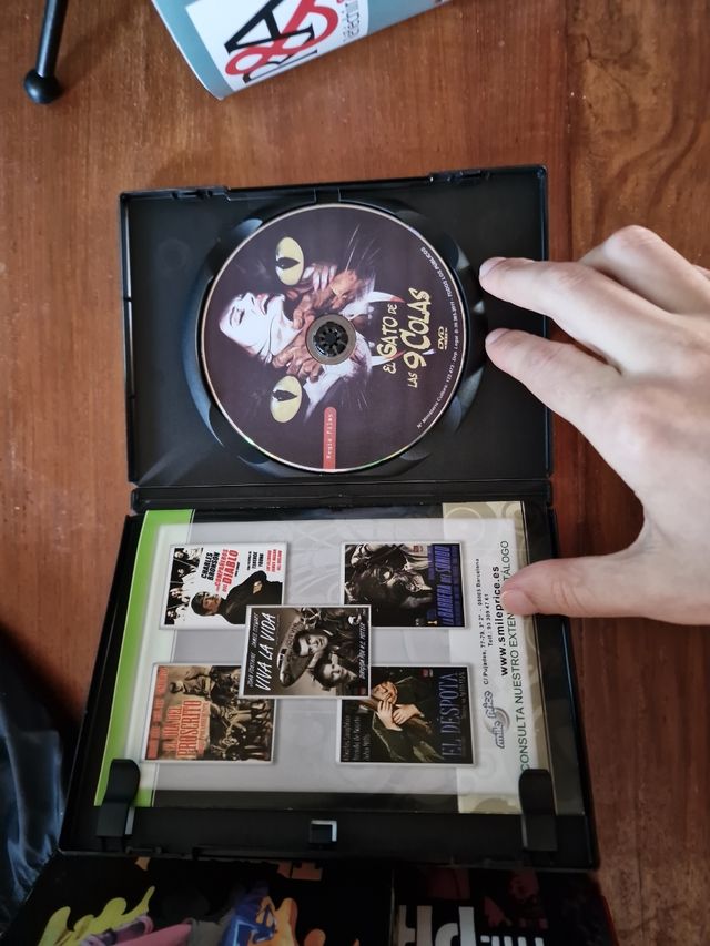 El gato de las 9 nueve colas Dario Argento DVD