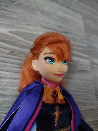 muñeca cantarina anna de frozen disney
