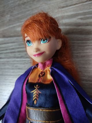 muñeca cantarina anna de frozen disney