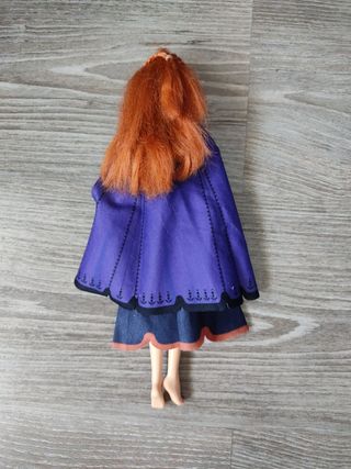 muñeca cantarina anna de frozen disney