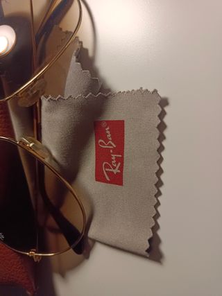 Gafas aviador Ray-Ban sin usar. 