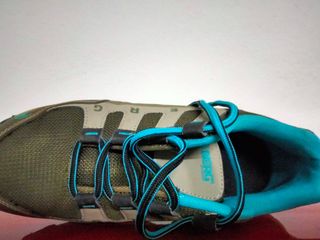 calçado de caminhada