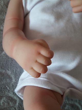 Muñeco bebé recién nacido