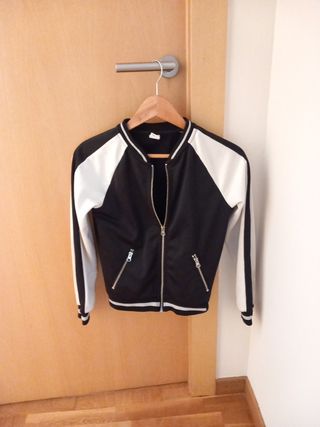 Chaqueta tipo bomber blanca y negra, Lindex