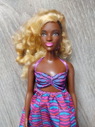muñeca barbie fashionistas numero 57 de mattel