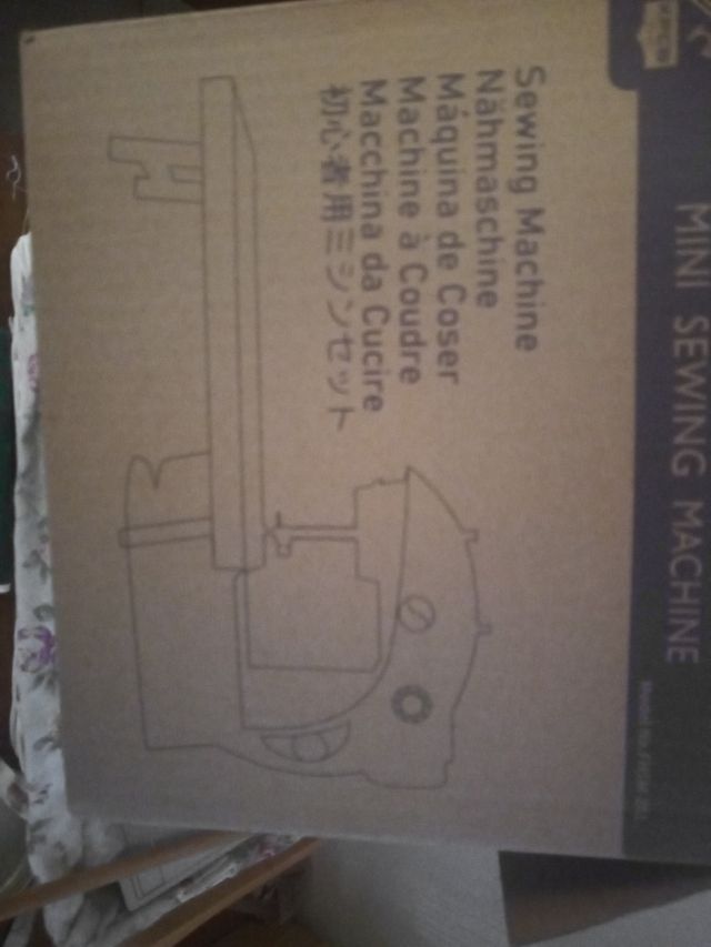 Mini pedal maquina coser.