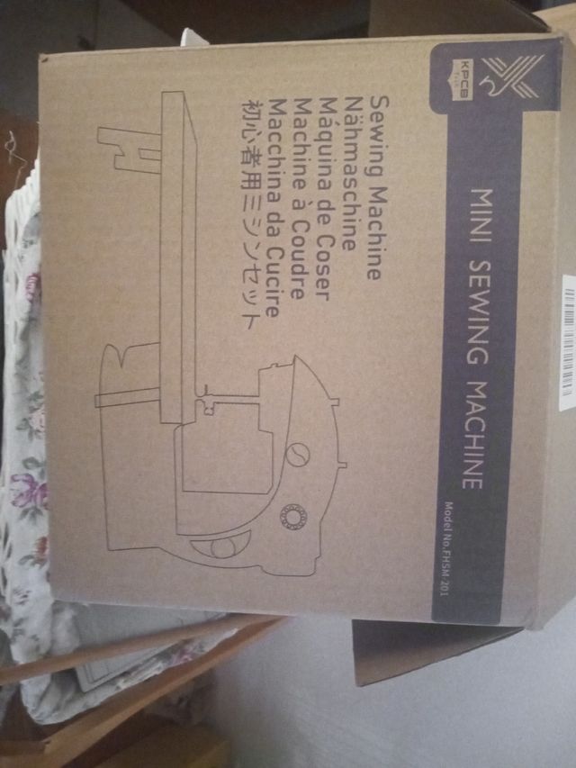 Mini pedal maquina coser.