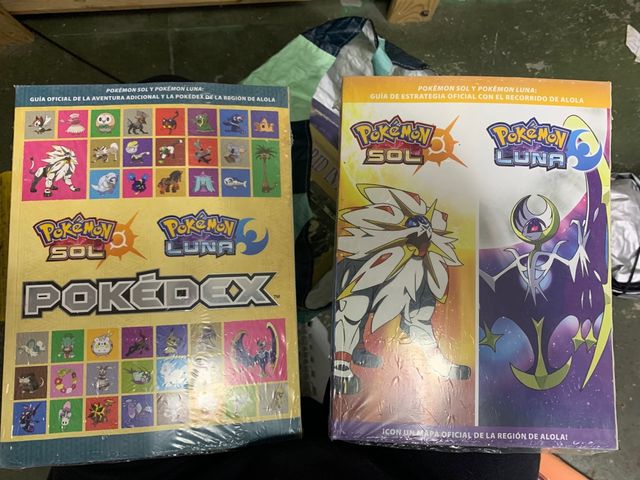 Pack guía Pokemon sol & luna y Pokèdex sin abrir