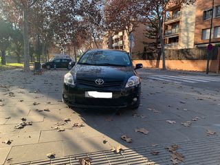 Toyota Auris 2010