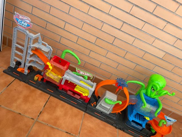 Circuito Hot Wheels HOT WHEELS TUNEL DE LAVADO DEL PULPO Mejor