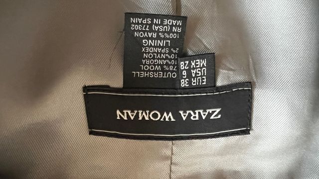 Traje de raya diplomatica