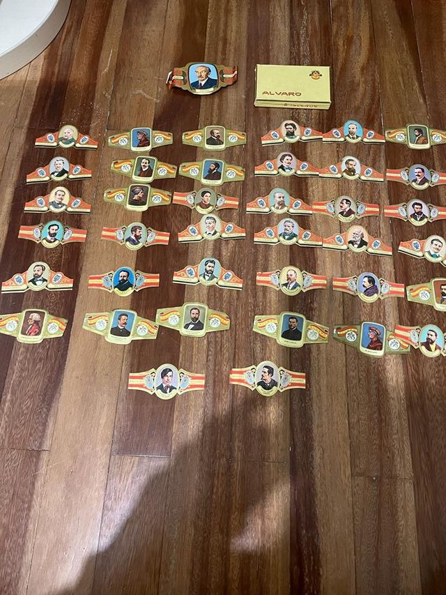 39 vitolas Fabrica de Tabacos Alvaro con su caja