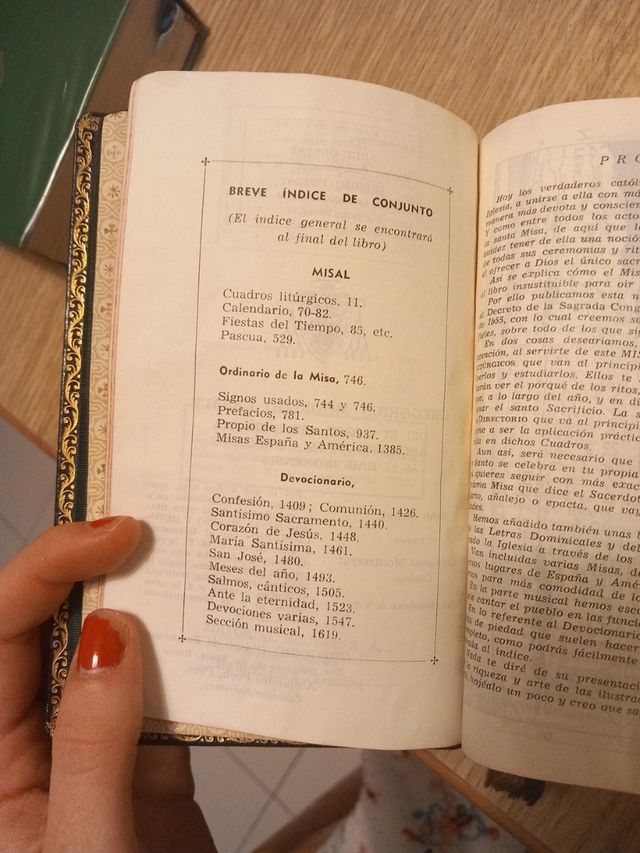 Misal diario y Devocionario 1956