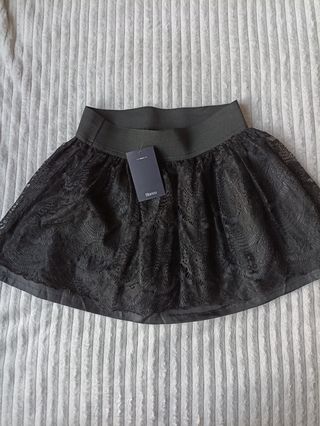 Minifalda negra de Blanco.