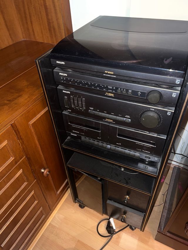 Radio de discos antigua