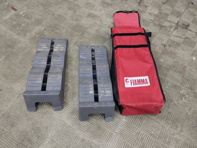 Niveladores Fiama Autocaravana Camper De Segunda Mano Por 18 EUR En 