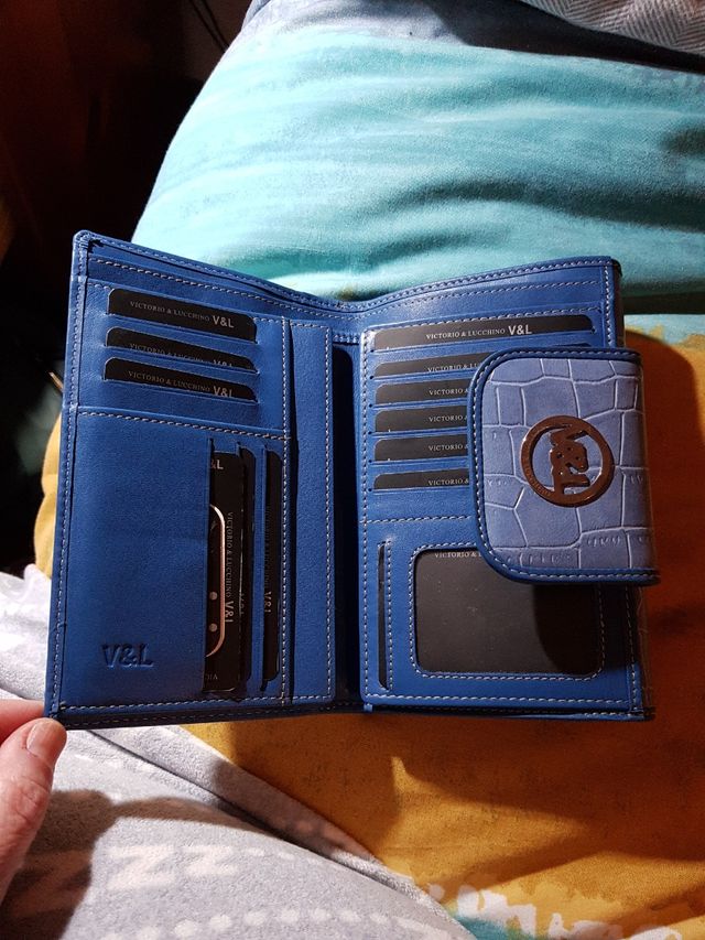 cartera piel Victorio Lucchino