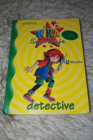 2 Libros Kika Superbruja 