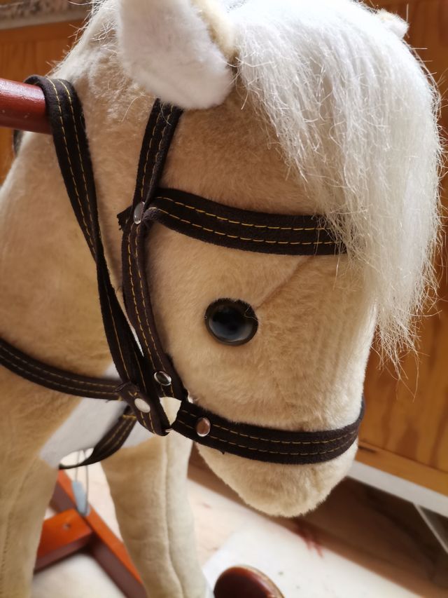 Caballito balancín. Juguete antiguo 