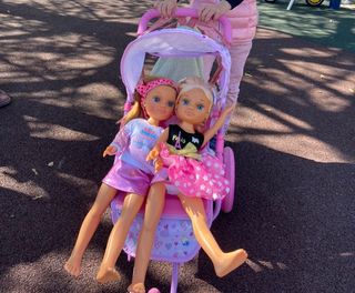 Carro bebé juguete tres ruedas