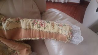 Traje niña dorado