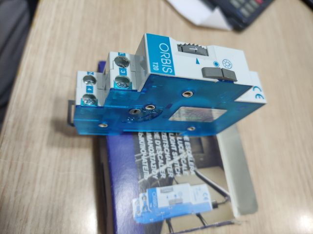 MINUTERO AUTOMATICO PARA ESCAKERA