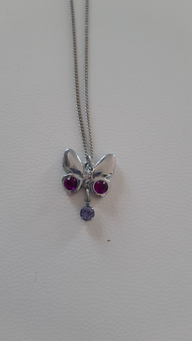 collana con pendente farfalla