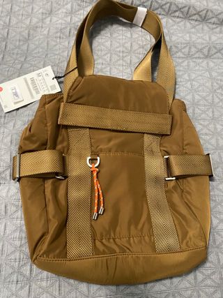 Bolso nylon zara nuevo con etiquetas y guardapolvo