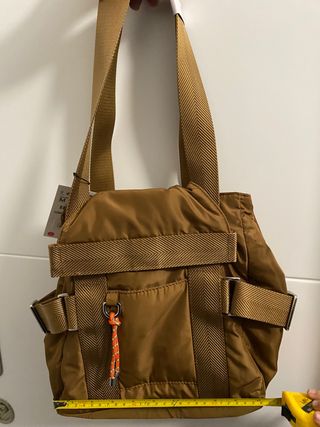 Bolso nylon zara nuevo con etiquetas y guardapolvo