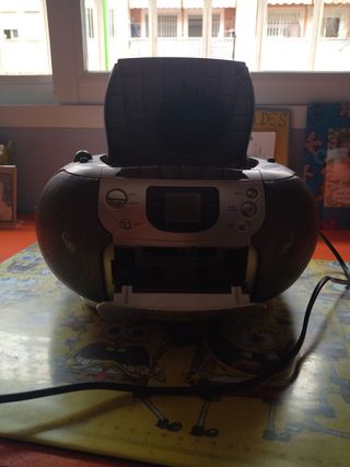 Equipo de música antiguo