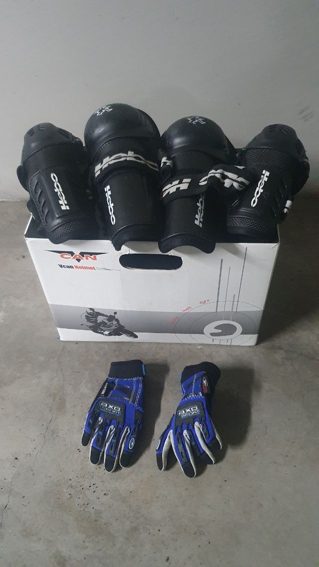 Casco cros, protecciones y guantes, talla infantil