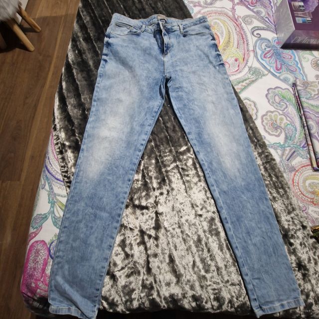 pantalón vaquero de mujer