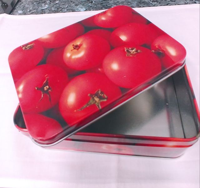 Caja metálica con 50 recetas de cocina