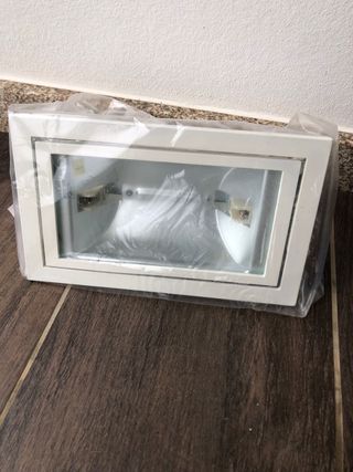 Proyector empotrable