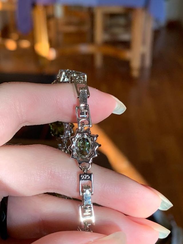 Conjunto de plata color olivino