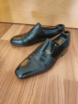 Exclusivos zapatos A.Testoni - 9 ½