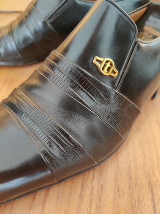 Exclusivos zapatos A.Testoni - 9 ½
