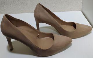Zapato de tacón de aguja.