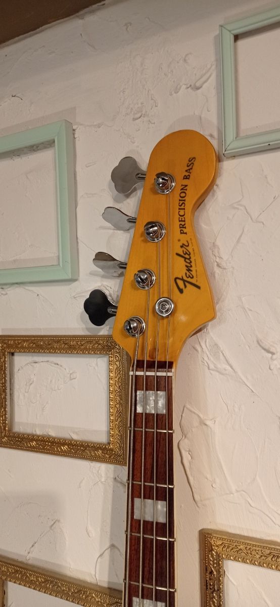 Precisión Vintage Ivory Soft relic