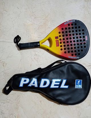 RAQUETA DE PADEL