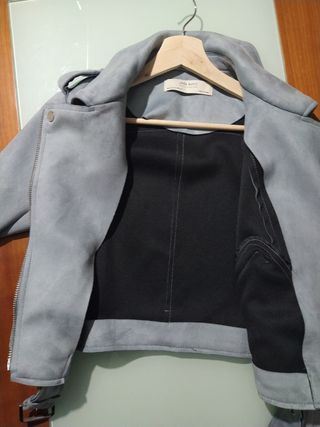 cazadora azul cremalleras