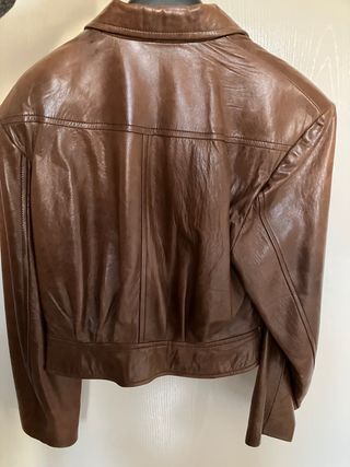 Cazadoras de piel. Talla 44. Oferta