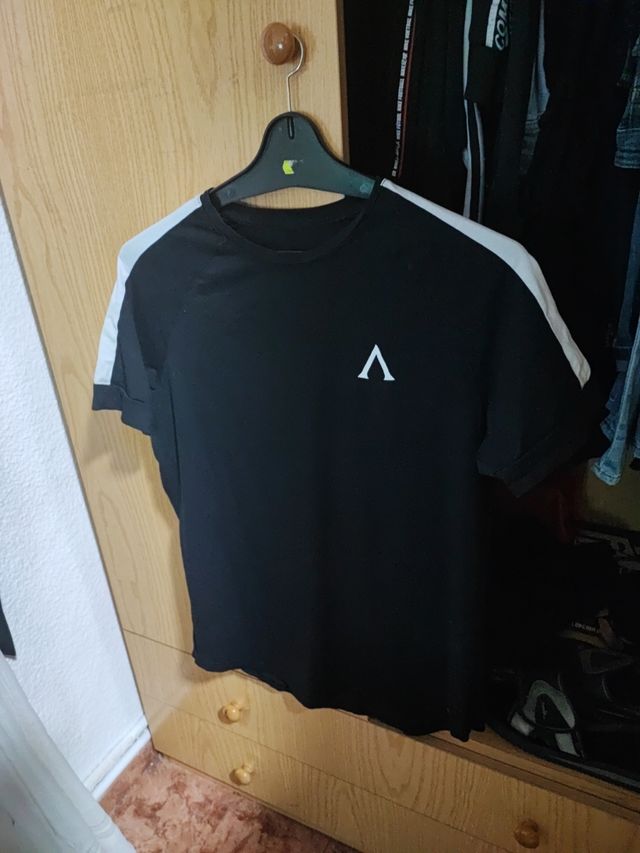 Camiseta Agongym de segunda mano por 18 EUR en Madrid en WALLAPOP