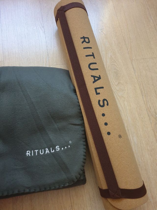 alfombrilla  para yoga y manta