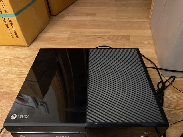 Xbox one y mandos Regalo los juegos que tenga