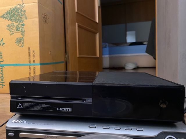 Xbox one y mandos Regalo los juegos que tenga