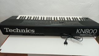 PIANO O TECLADO TECHNICS KN-800