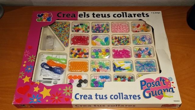 JUEGO CREA ELS TEUS COLLARETS