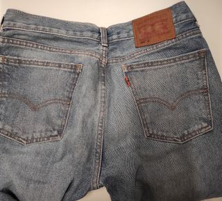 Pantalón LEVIS 505 C. Nuevo. T 29. 