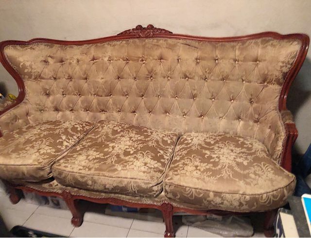 Sofa estilo Luis XV